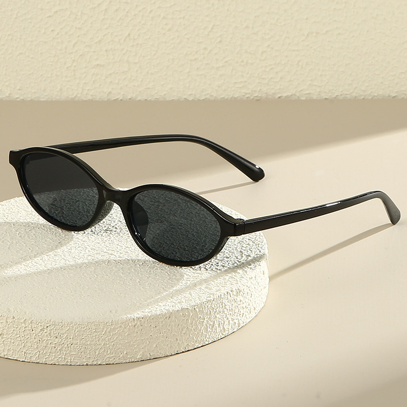 Okulary przeciwsłoneczne w sty – Sunglasses Cat Eye recenzja i cena